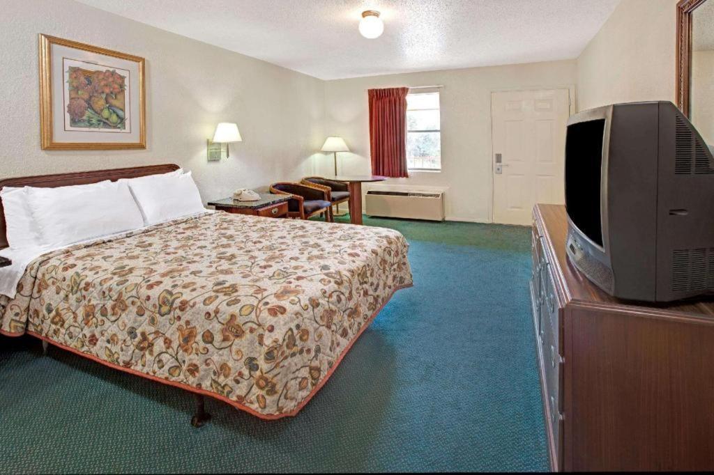 Knights Inn South Houston Tx 外观 照片